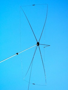 Straight up the mast showing the wire layout.